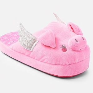 NWT Justice Soft and Comfy Flying Pigs Slippers